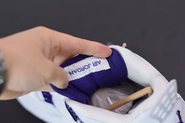 Nike Air Jordan 4 Retro Metallic Purple