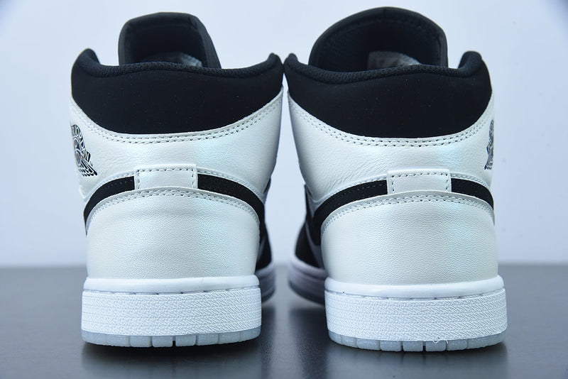 Nike Air Jordan 1 Mid  "Diamond Shorts"