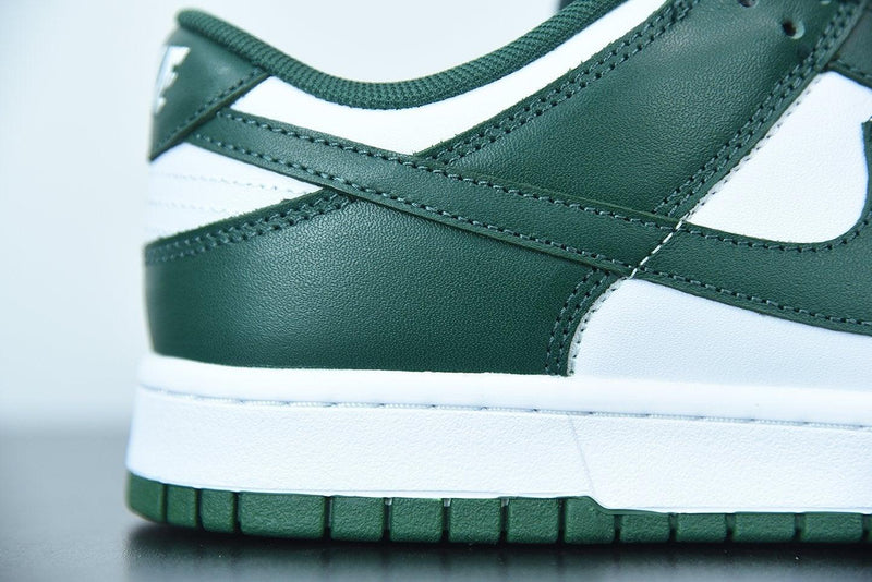 Nike Dunk Low "Michigan State" - futurerunners