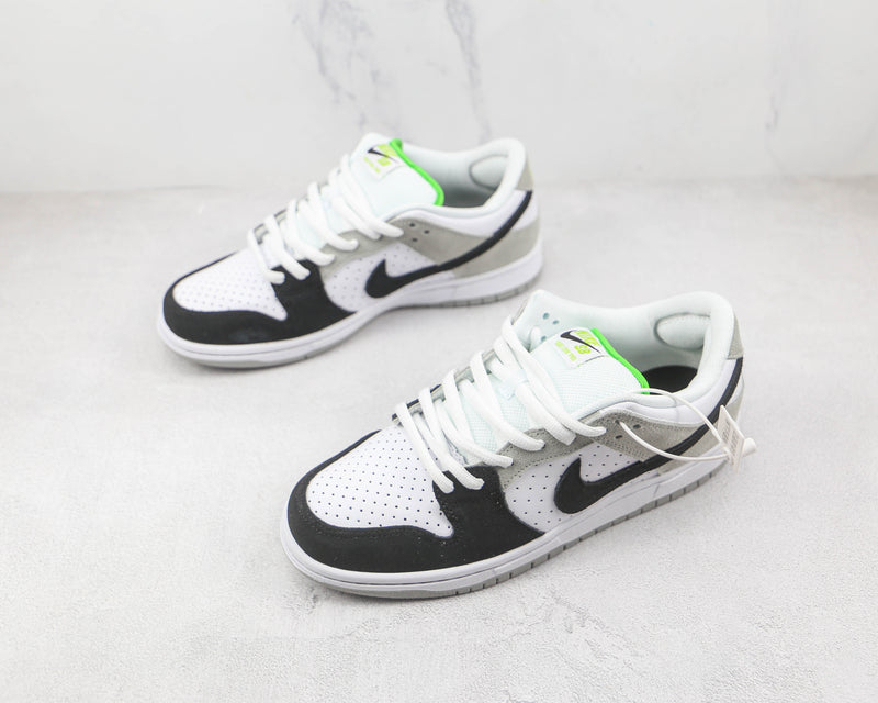 Nike Dunk Low Chlorophyll