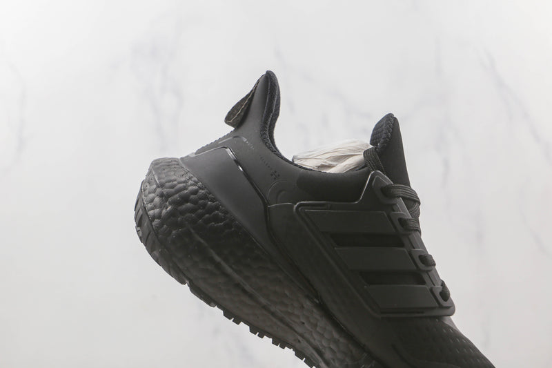 Adidas Ultra Boost 21 “Black“