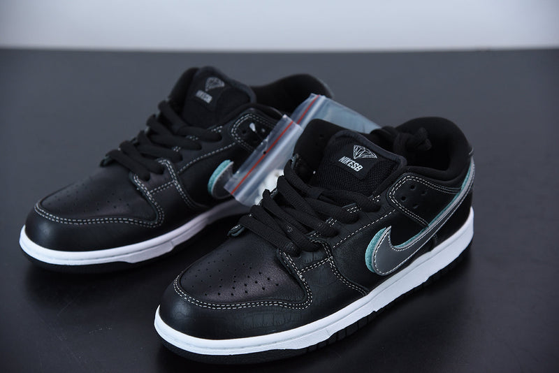 Nike SB Dunk Low “Diamond Supply Co Black Diamond”