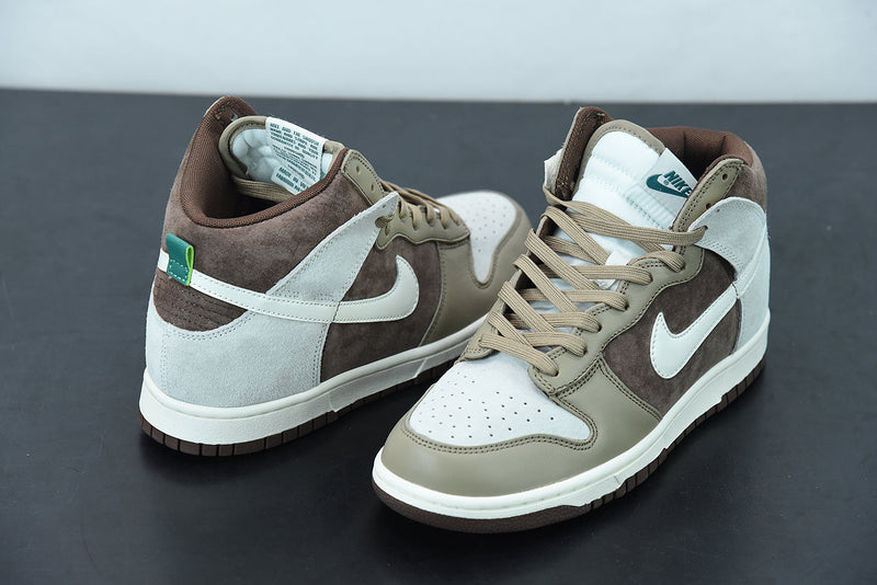 Nike Dunk High "Light Chocolate"