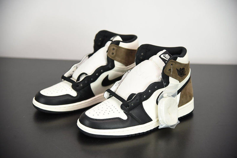 Nike Air Jordan 1 Retro High "Dark Mocha" - futurerunners