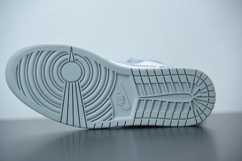 Nike Air Jordan 1 Retro High "Hyper Royal"